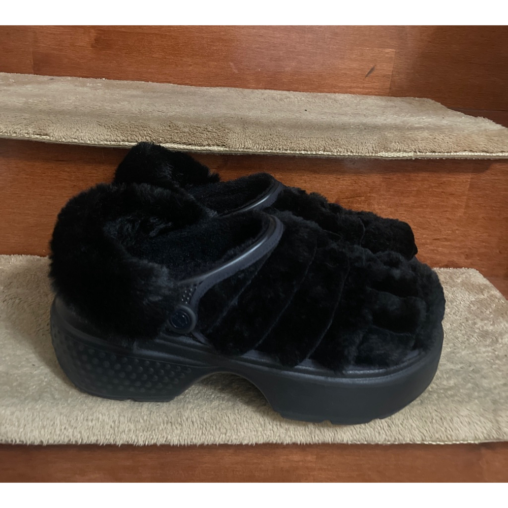 NWOT Crocs Stomp Quilted Black Faux Fur Lined Platform Mules & Clogs Men Size 12